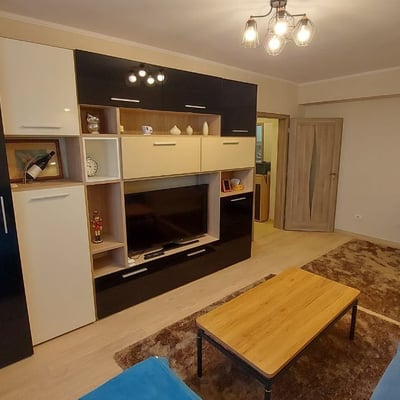 Alquiler de un acogedor piso de 2 habitaciones, 50 m², en la zona de Casa de Cultura, Constanța, Rumanía